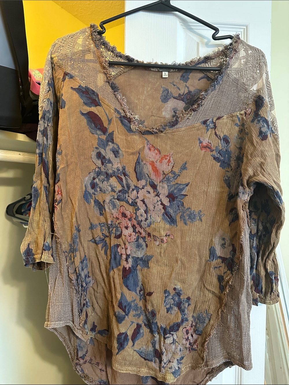 gimmicks by BKE Taupe Floral Mixed-Knit Tunic with Blue and Pink Accents